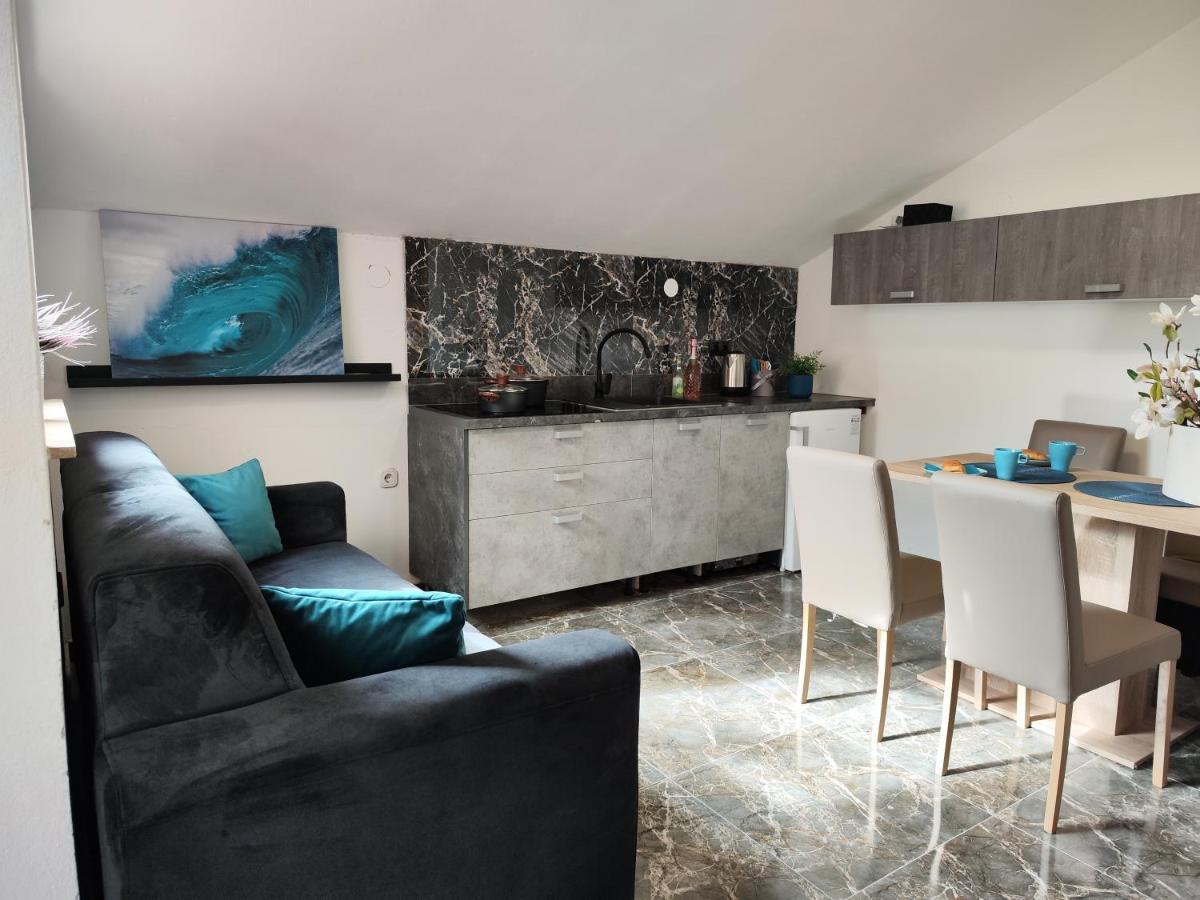 Apartments Orhidelia 奈维斯 外观 照片