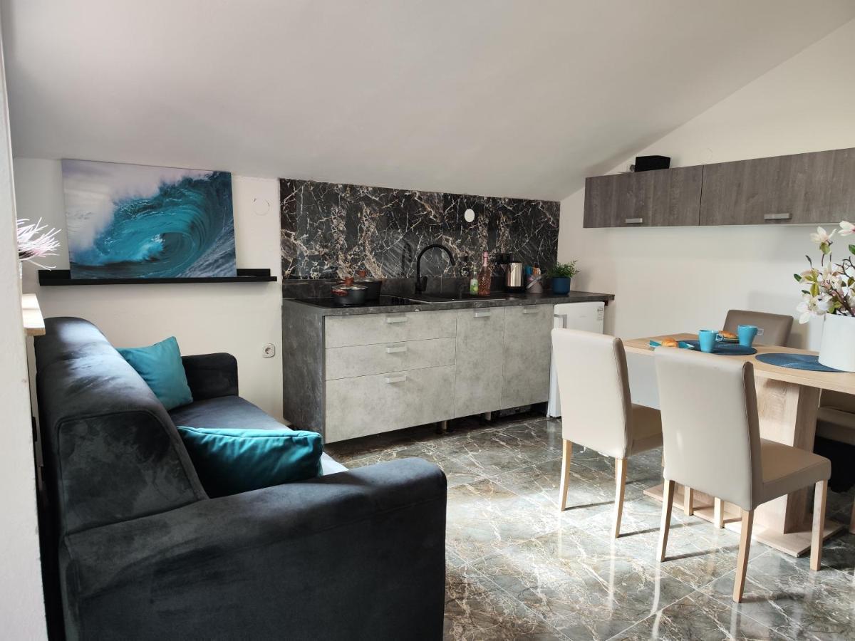 Apartments Orhidelia 奈维斯 外观 照片