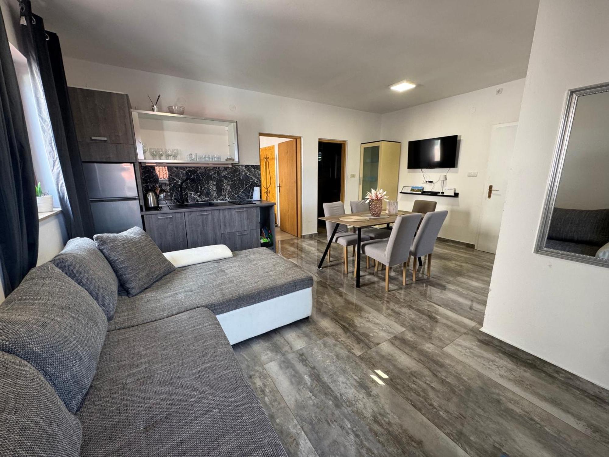 Apartments Orhidelia 奈维斯 外观 照片